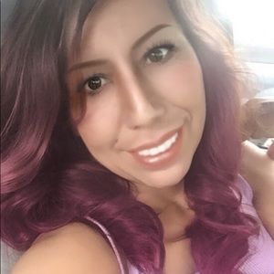 Meet your Posher, Aida